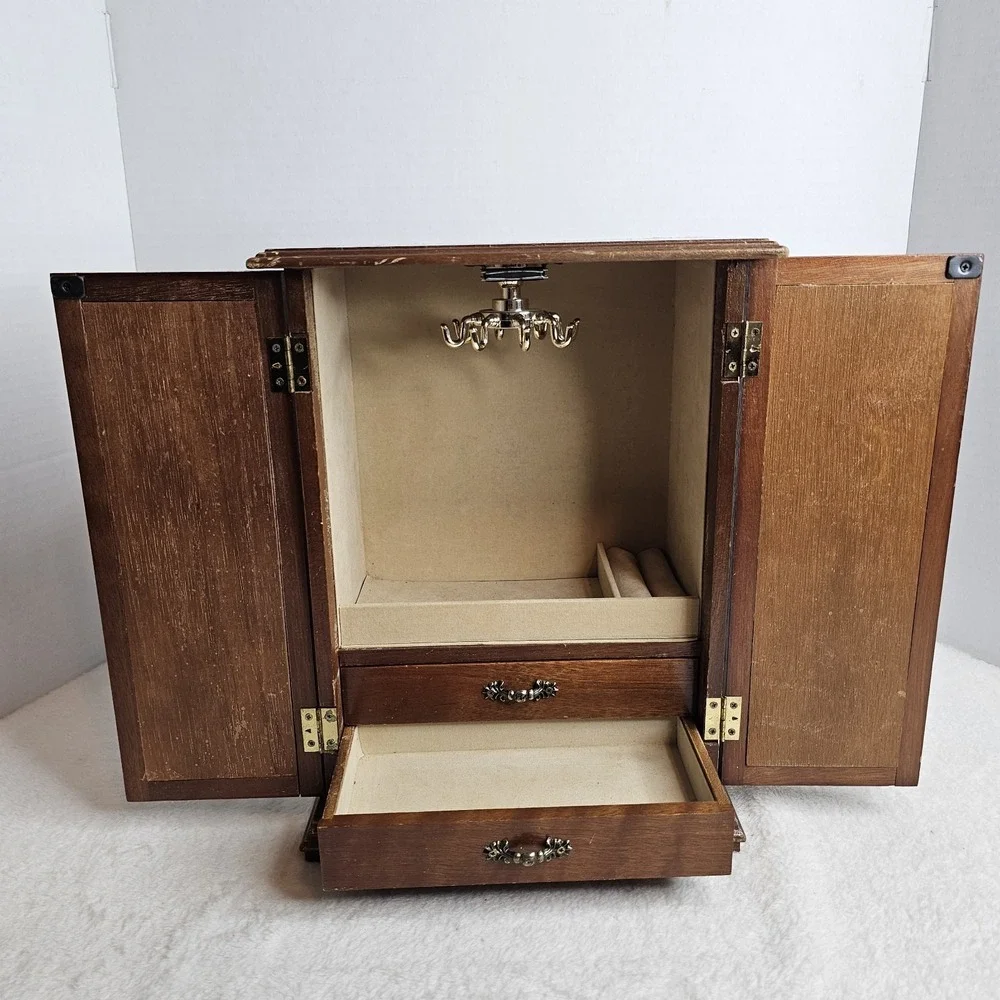 N/A vintage wooden